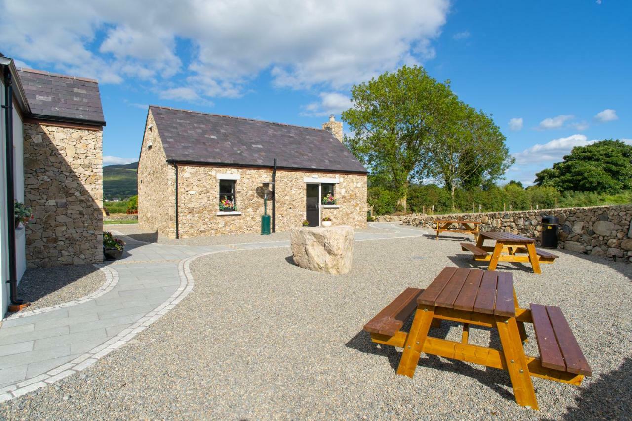 Bluebell Lane Glamping Hotell Newry Exteriör bild