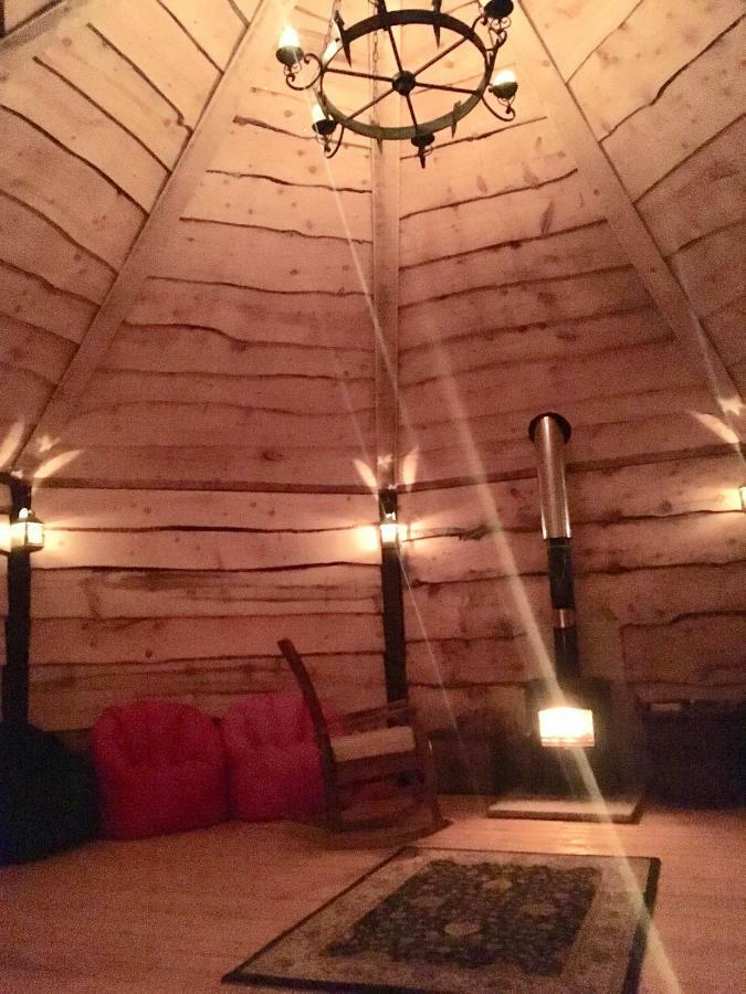 Bluebell Lane Glamping Hotell Newry Exteriör bild
