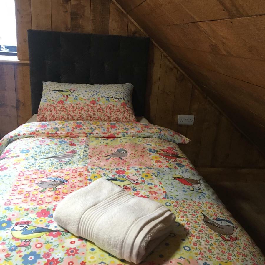 Bluebell Lane Glamping Hotell Newry Exteriör bild