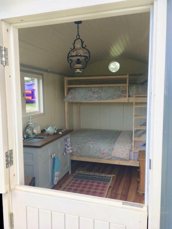 Bluebell Lane Glamping Hotell Newry Exteriör bild